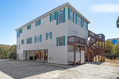 Welcome to Emerald Cay West!