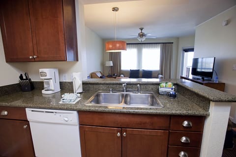 2 Bedroom Deluxe Ocean View