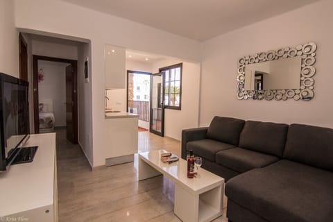 1 bedroom, blackout drapes, iron/ironing board, free cribs/infant beds