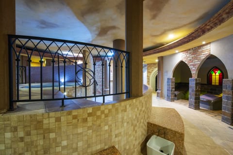 Prenatal massages, sports massages, massage/treatment rooms, massages