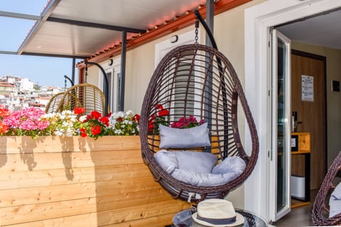 Junior Suite, Balcony, Sea View | Premium bedding, pillowtop beds, in-room safe, desk