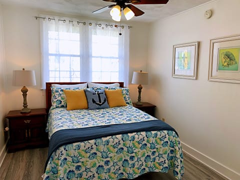 Luxury queen bed with high quality linens 