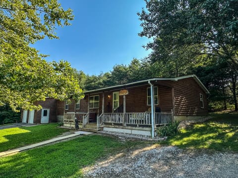 1st Choice Lodging - Eagle's Landing - Exterior