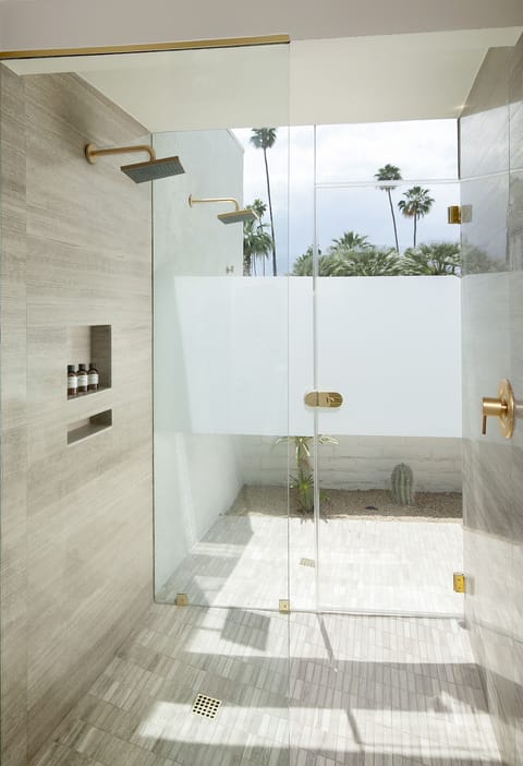 Bathroom shower