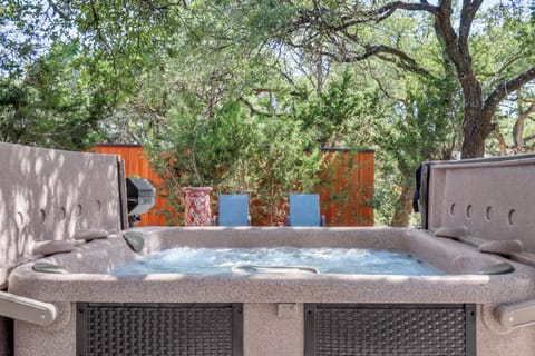 Hot tub and grill on the patio