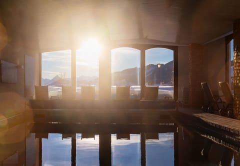 Indoor pool, sun loungers