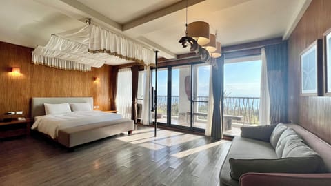 Presidential Double Room, 1 King Bed, Ocean View, Tower | Premium bedding, down comforters, free minibar items, blackout drapes