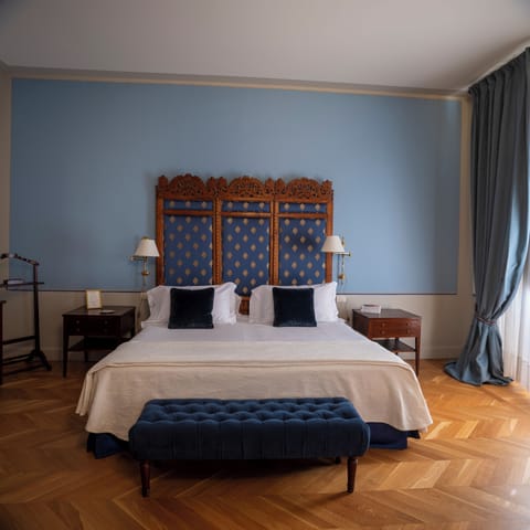 Junior Suite | Premium bedding, minibar, in-room safe, individually furnished