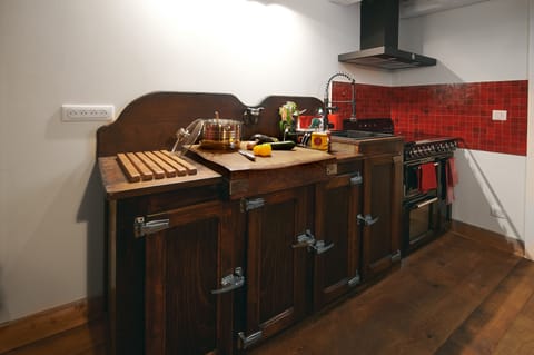 Family Loft | Private kitchen | Fridge, microwave, stovetop, espresso maker