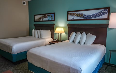 Premium bedding, in-room safe, desk, blackout drapes