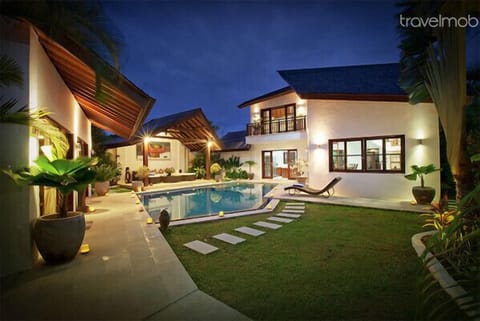 SEMINYAK BEST PRICE 3 BEDROOMS 