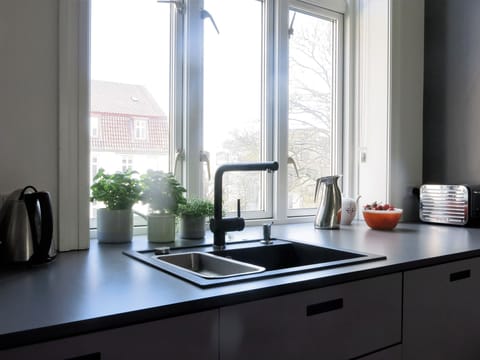 Dining Room, Kitchen