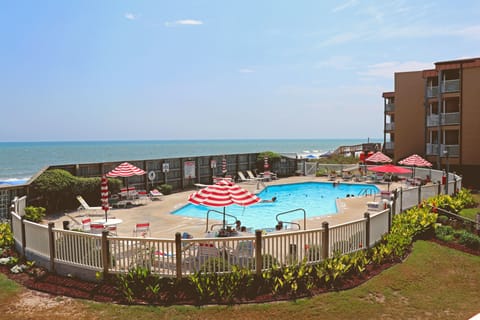 Your Balcony View - Pool