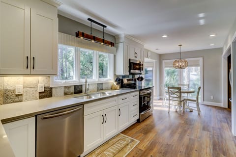 10 Wren Drive - Fully Equipped Kitchen