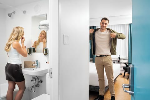 Room, 1 King Bed | Premium bedding, pillowtop beds, in-room safe, individually furnished