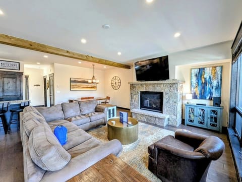 Gorgeous vacation townhome at the Alders