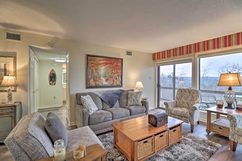 Fairfield Bay Vacation Rental | 2BR | 2BA | Stairs Required | 1,120 Sq Ft
