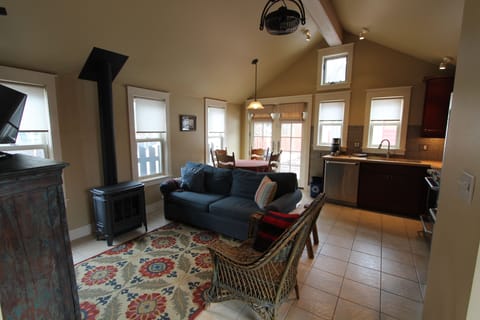 Living/dining/kitchen with gas fireplace