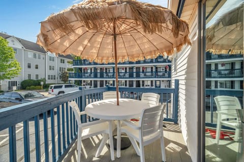 Family Cottage, 2 Bedrooms, Kitchen, Beach View | Iron/ironing board (on request), WiFi (free), bed sheets