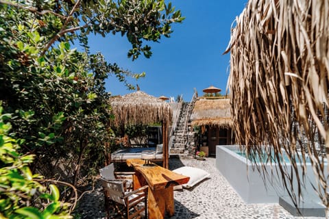 The lower courtyard with pool - full equipped w sun bed 2x2, sun umbrellas etc