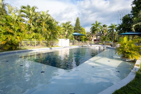 Outdoor pool, sun loungers