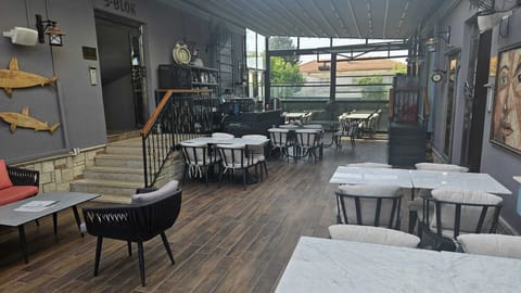 Cafe