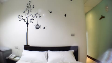 Basic Double Room, 1 Double Bed (202) | Desk, blackout drapes, soundproofing, rollaway beds