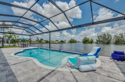 Heated pool vacation rental in Cape Coral, Florida