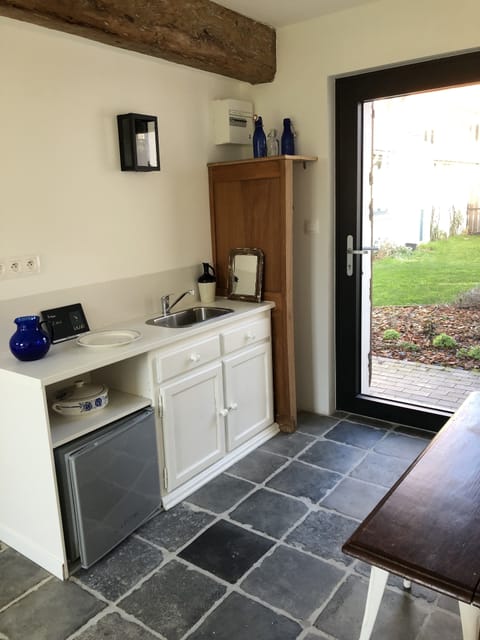 Suite (Anglaise) | Individually decorated, individually furnished, desk, laptop workspace