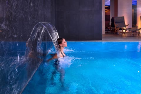 Sauna, steam room, Turkish bath, body treatments, aromatherapy
