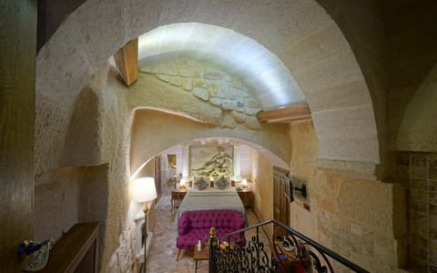 Deluxe Double Room | Minibar, in-room safe, individually furnished, free WiFi