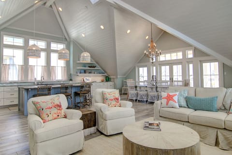 Living Area, 3rd Floor