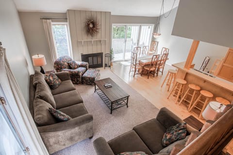 Living area - Open living area with dinning room and kitchen there is also a balcony off the dinning room