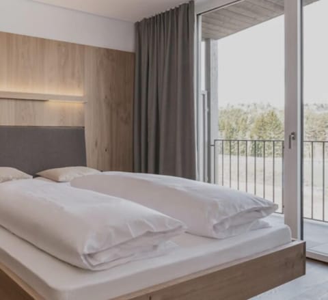 Superior Double Room | In-room safe, desk, free WiFi, wheelchair access