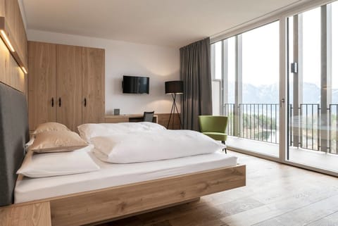 Superior Double Room | In-room safe, desk, free WiFi, wheelchair access