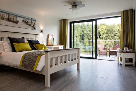 Double Room with Private Bathroom | 1 bedroom, individually decorated, individually furnished