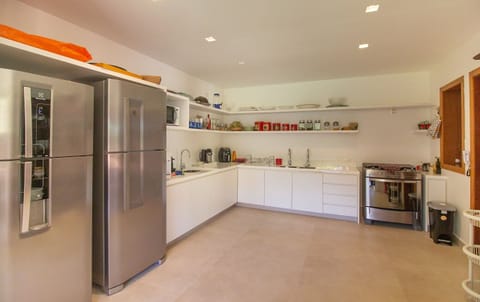 Villa | Private kitchen | Full-size fridge, microwave, oven, stovetop