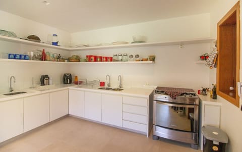 Villa | Private kitchen | Full-size fridge, microwave, oven, stovetop