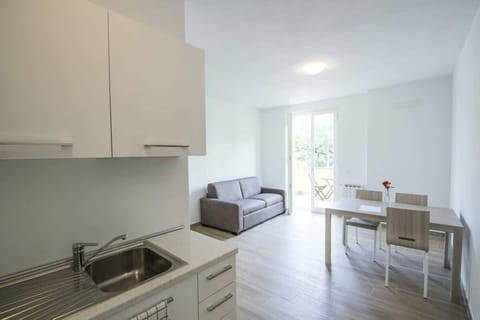Dining room with access to balcony 