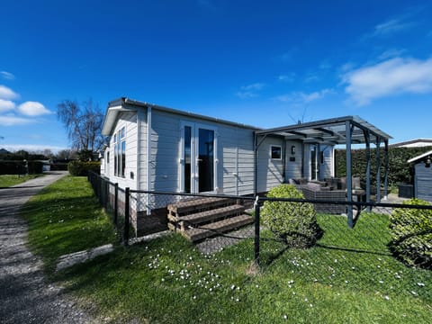 Front, garden 4 persons accommodation
