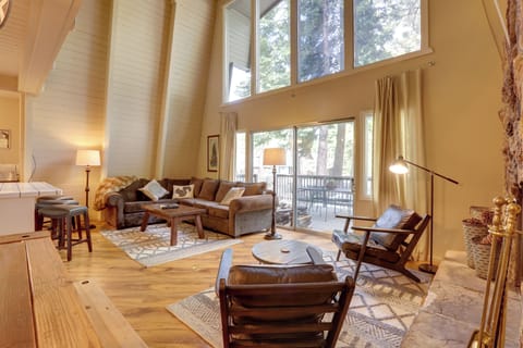 Carnelian Bay Vacation Rental | 3BR | 2BA | 1,640 Sq Ft | Stairs Required