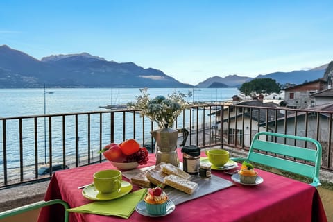 Lake View