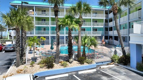 Pelican Exterior - Pool View