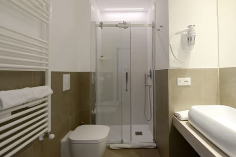 Deep soaking tub, free toiletries, hair dryer, bidet