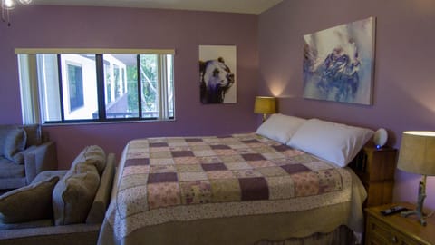 Master king bedroom Suite full bath.