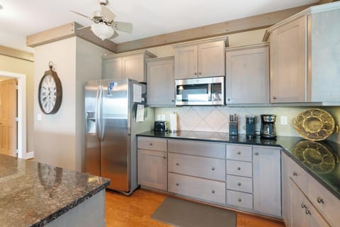 Kitchen---Granite Countertops, Stainless Steel