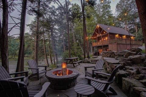 Welcome to Cabin On The River! From kayaks, to bikes, to a grill, to the best fishing spots... you can find it here!