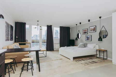 Comfort Apartment, City View | Premium bedding, laptop workspace, blackout drapes, iron/ironing board