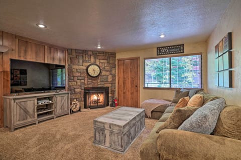 Brian Head Vacation Rental | 2BR | 2BA | 975 Sq Ft | Stairs Required