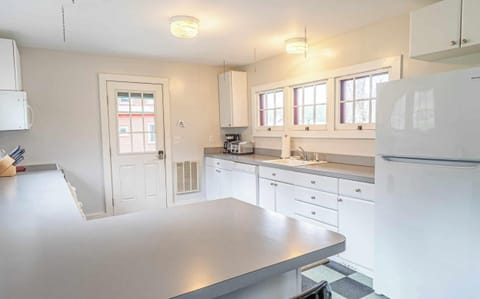 Full kitchen located on the main floor